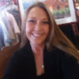 Meet your Posher, Crystal